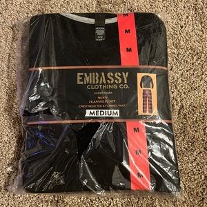 Men’s Flannel PJ Set! Embassy Clothing Co. Brand New! (M)